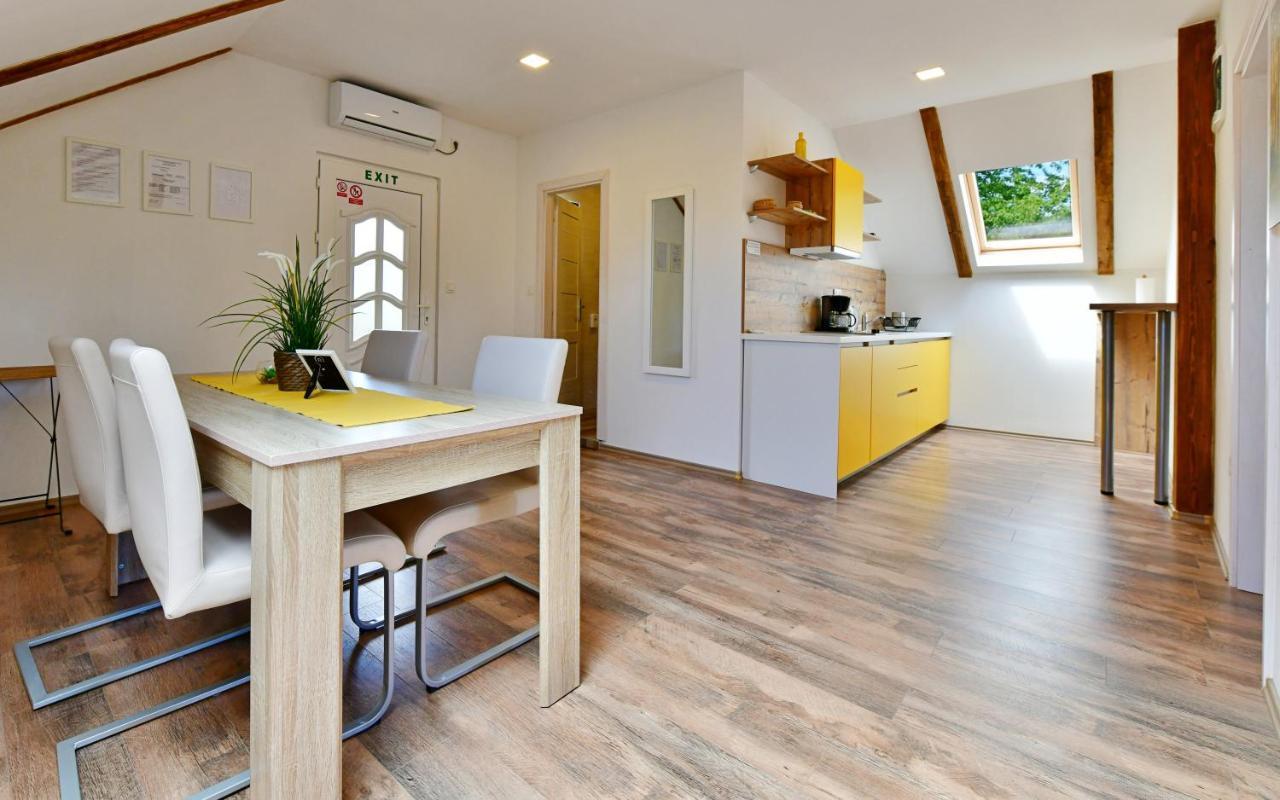 Apartman Doris Rakovica Exterior foto