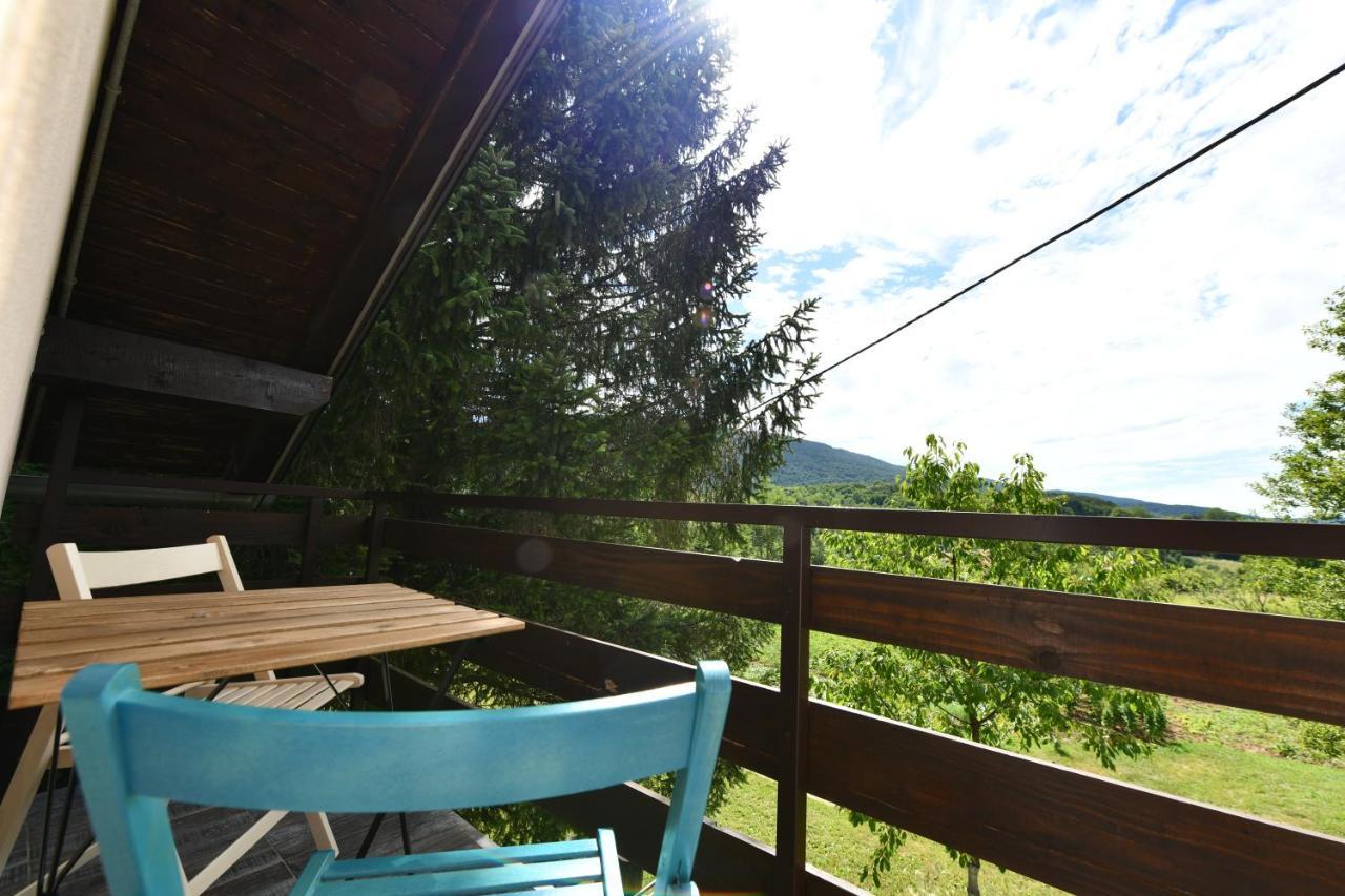 Apartman Doris Rakovica Exterior foto
